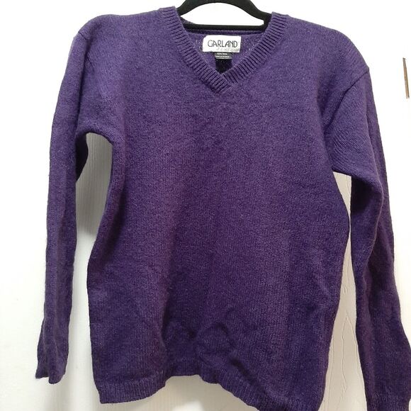 Vintage Garland 100% Wool V Neck Purple Sweater Small - Picture 7 of 9
